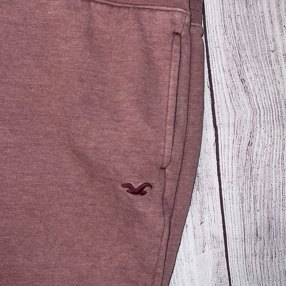 ‼️PRICE FIRM‼️Hollister Joggers - Picture 3 of 5